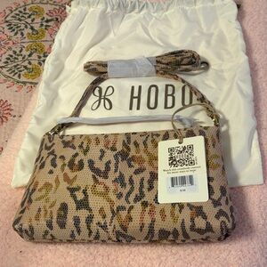 Hobo Darcy Crossbody 100% Leather Summer Safari